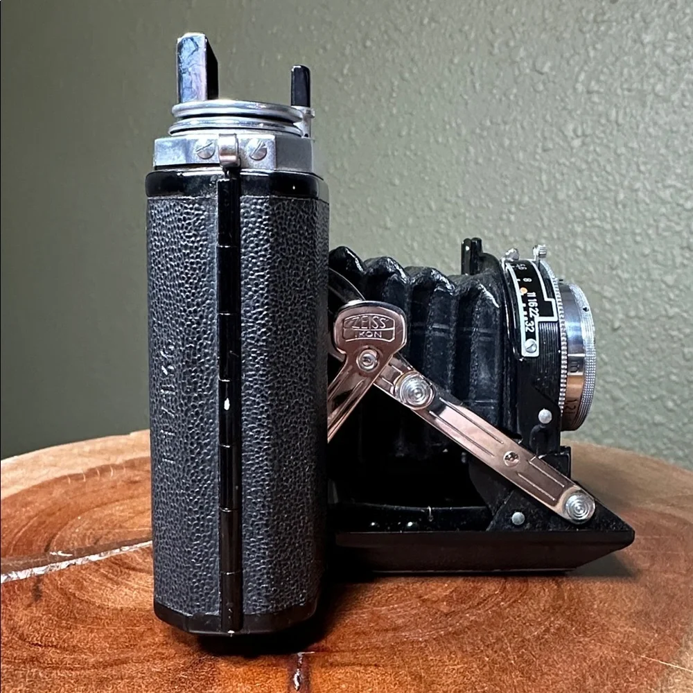 Zeiss Ikon Ikonta 521/16 Folding Camera